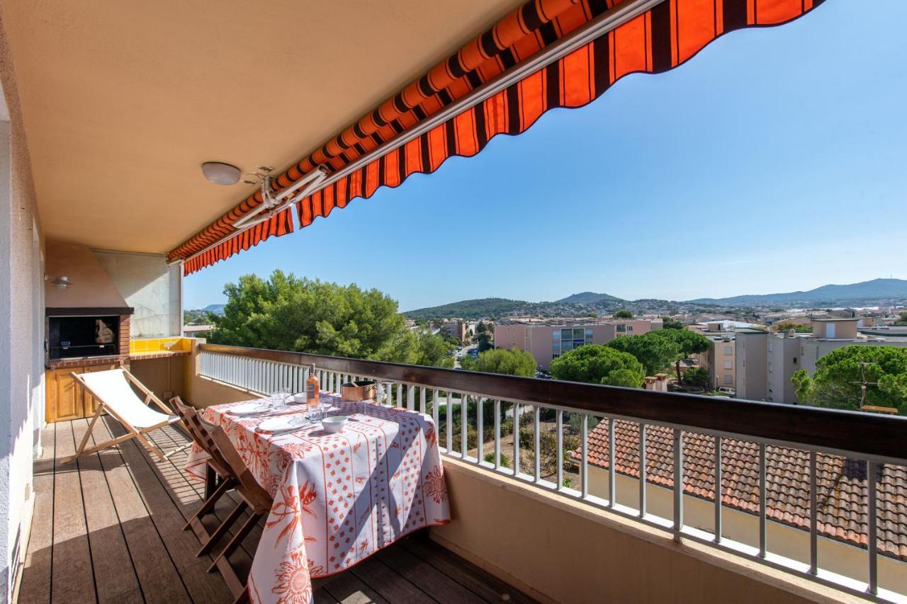 Le Cadet - Vue Panoramique Ville Et Baie De Sanary Sur Mer, Parking & Terrasse - 2 A 4 Pers Buitenkant foto